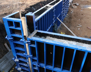 Аренда стеновой опалубки в Санкт-Петербурге: выгодное решение для строительных проектов